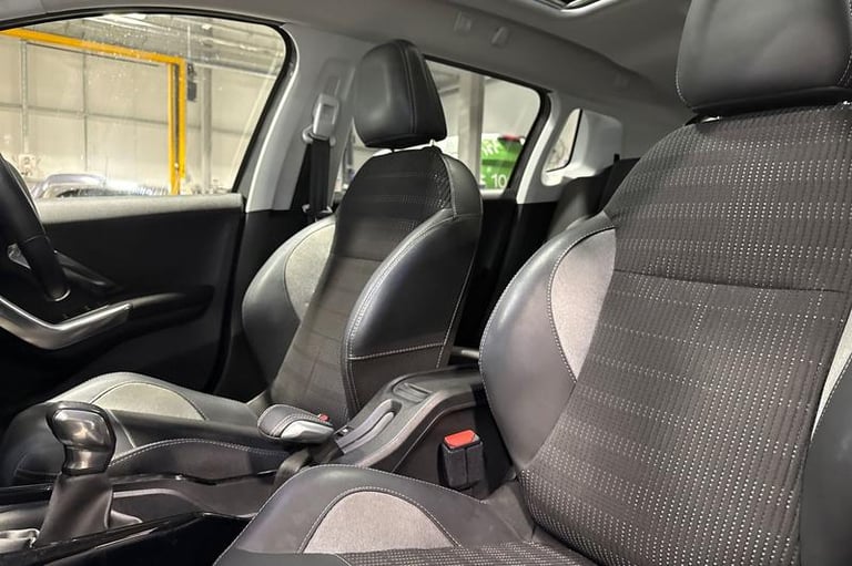 2018 Peugeot 2008 1.2 PureTech Allure Premium 5dr [Start Stop] HATCHBACK PETROL Manual