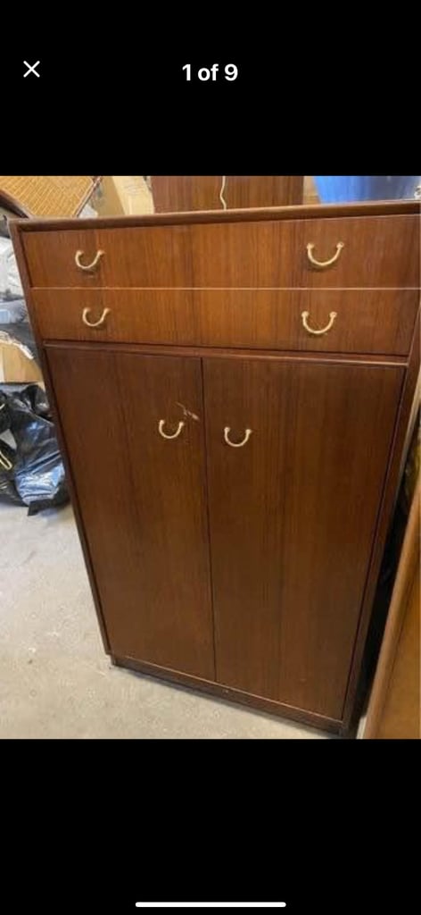 G plan E. Gomme vintage Tallboy/armoire