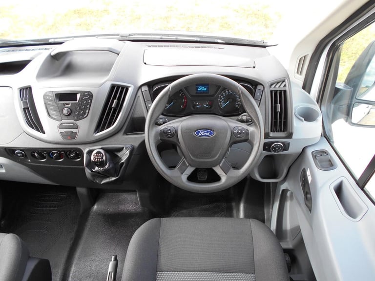 2016 FORD TRANSIT 460 SEVENTEEN SEAT EXTRA LONG WHEEL BASE ( XLWB ) MINIBUS