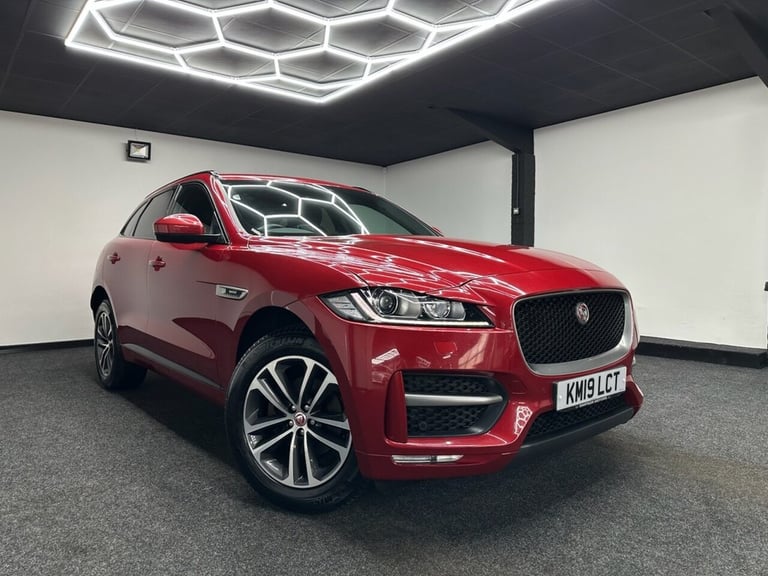 image for 2019 Jaguar F-Pace 2.0 D180 R-Sport SUV 5dr Diesel Auto AWD Euro 6 (s/s) (180 ps) Diesel Automatic