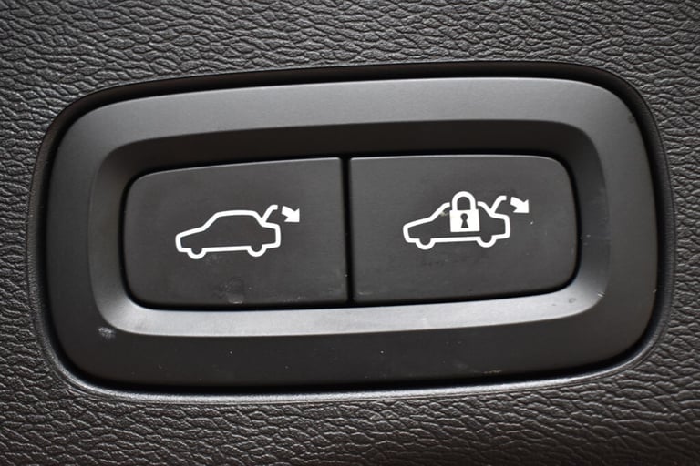 2021 Volvo XC60 B5 INSCRIPTION+Panoramic Sunroof Estate Petrol/Ele Automatic