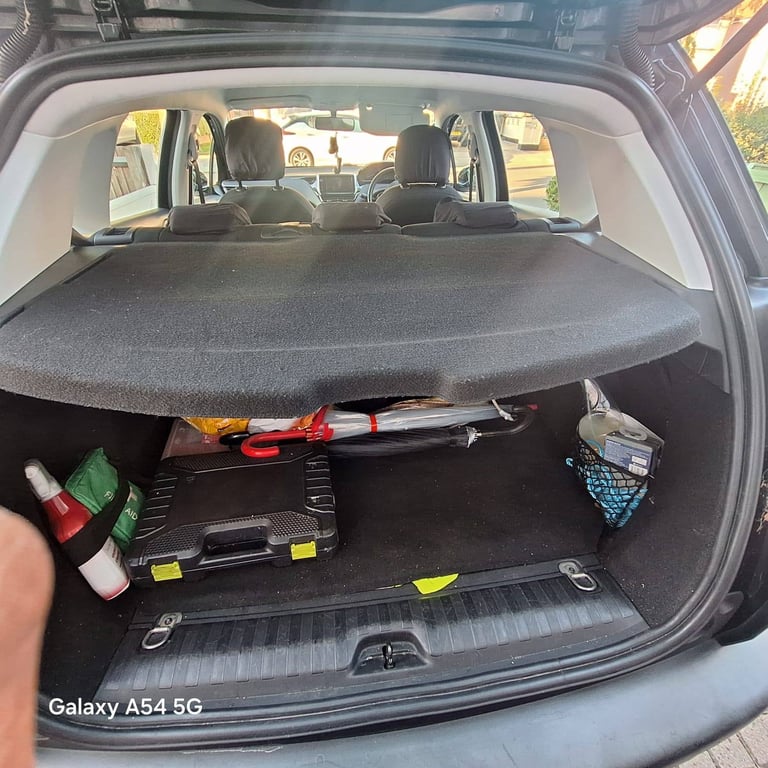Peugeot, 2008, Hatchback, 2017, Manual, 1199 (cc), 5 doors