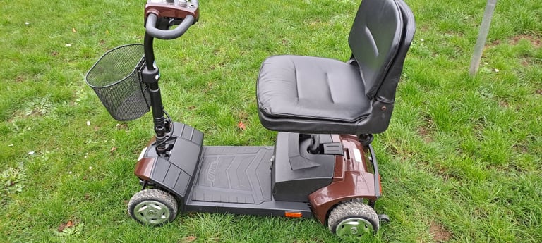 Mobility Scooter, Excel Travelux Tiempo, folding 'Boot Type'.