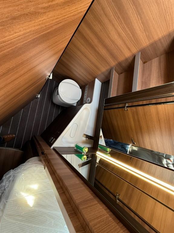 Knaus Sun I 700 LEG 6 Berth 4 Belts Luxury A Class Motorhome