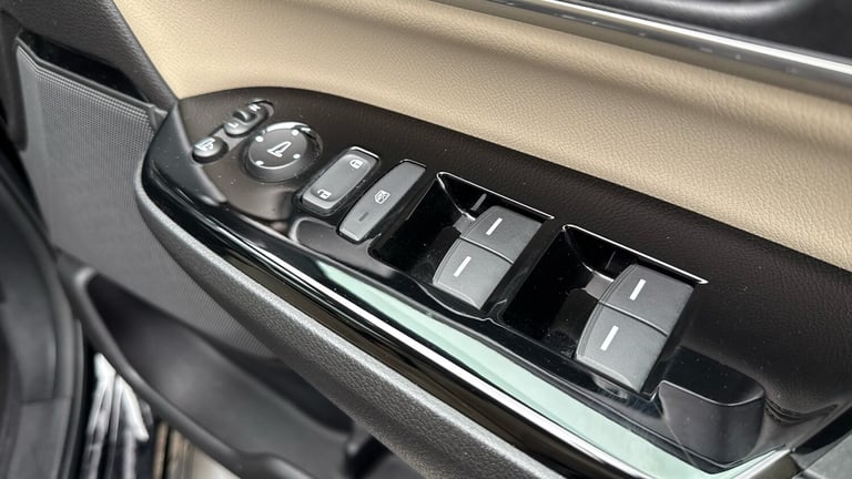 2019 Honda CR-V HONDA CR-V SR 2.0 4X2 CVT i-mmd Estate Hybrid Automatic