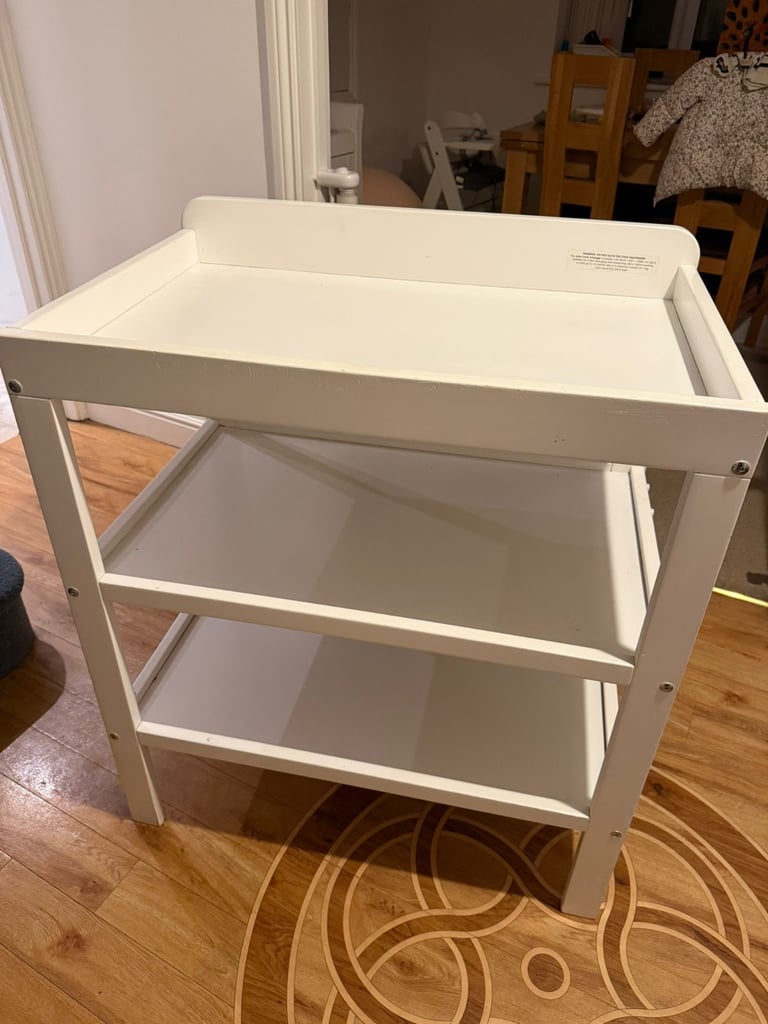 Baby changing table