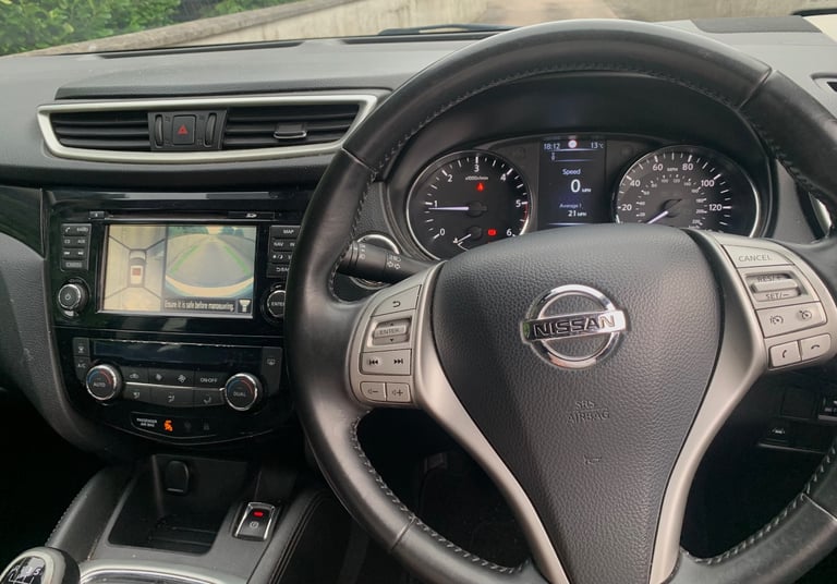 Nissan Qashqai **FULL YEARS MOT**