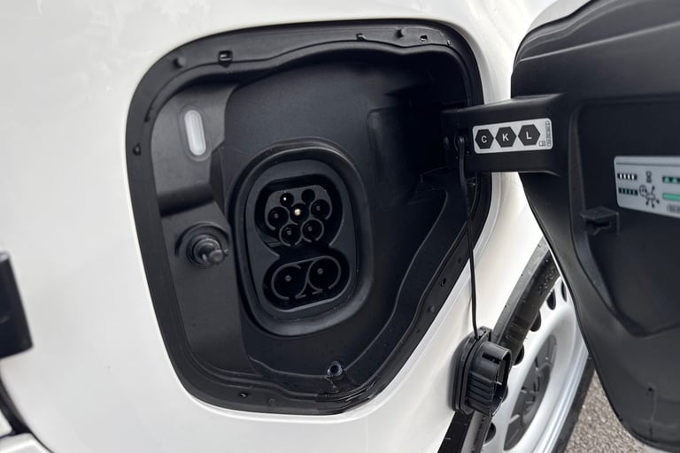 2025 Volkswagen ID. Buzz Cargo 210kW Commerce 79kWh Auto Van ELECTRIC Automatic