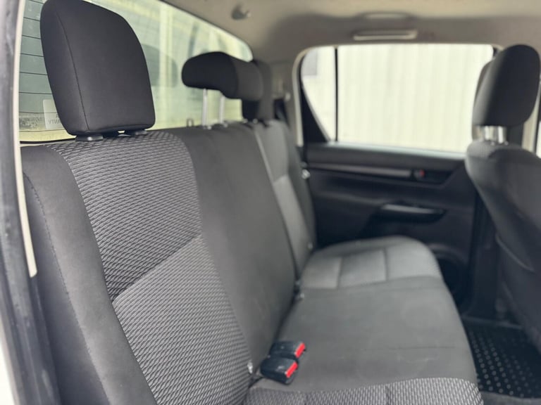 2019 Toyota Hilux Active D/Cab Pick Up 2.4 D-4D PICK UP DIESEL Manual