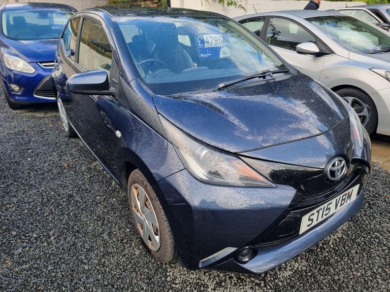 image for TOYOTA AYGO 1.0 VVT-i x-play 2015