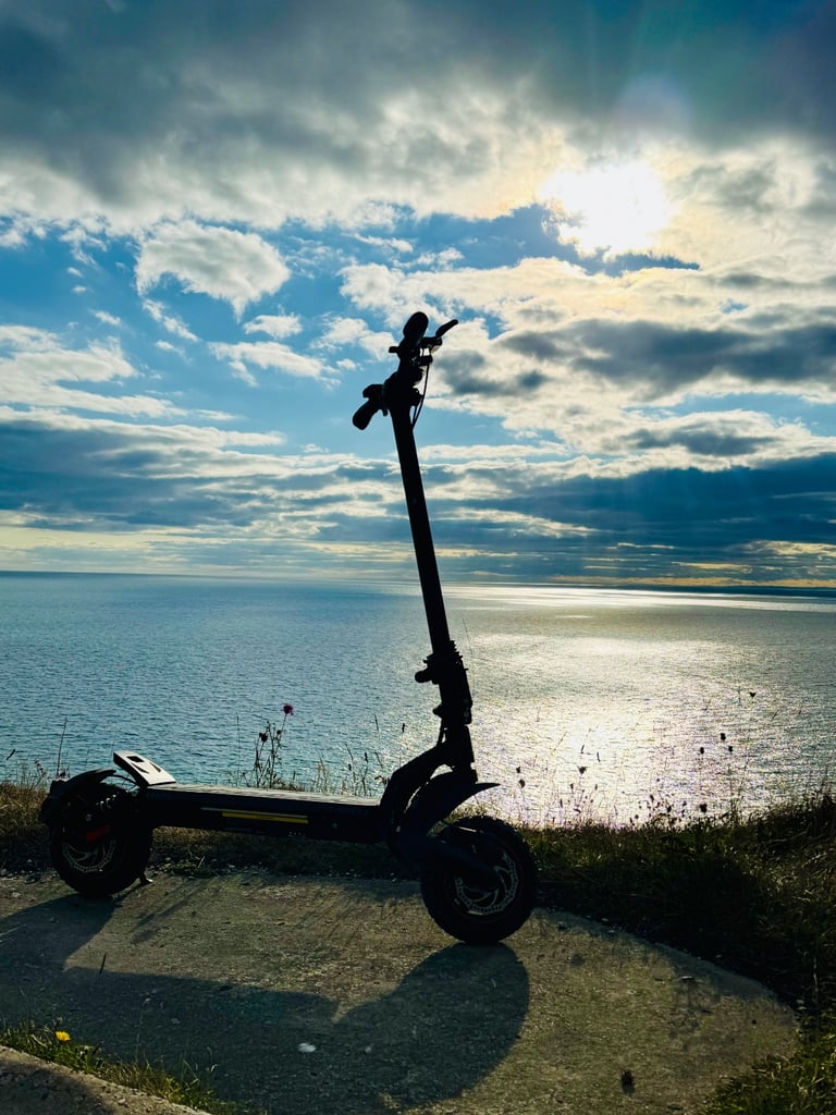 IX7 Pro 2000W Dual Off Road Electric Scooter 