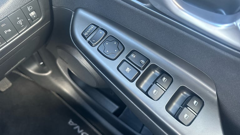 2021 Hyundai KONA 1.0 TGDi 48V MHEV Premium 5dr HATCHBACK PETROL Manual
