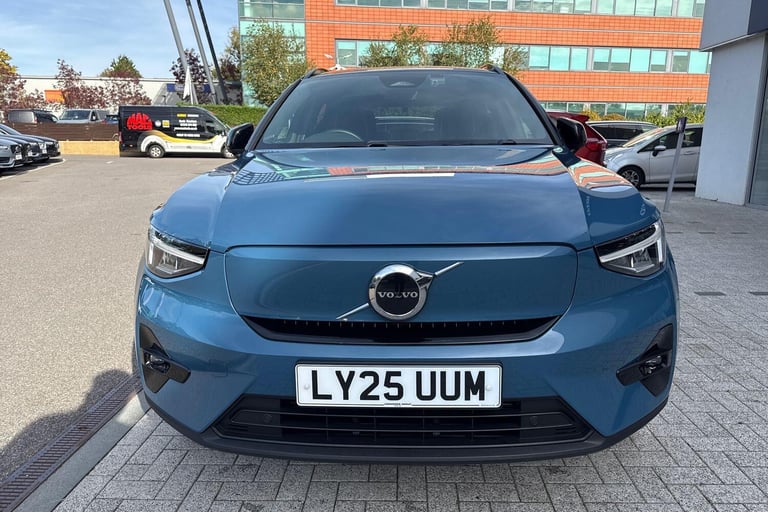 2025 Volvo EX40 185kW Extended Range Plus 78kWh 5dr Auto ESTATE ELECTRIC Automatic
