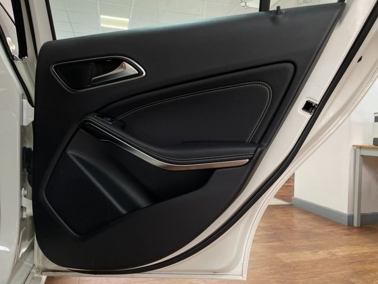 2017 Mercedes-Benz A-Class 2.1 A200d Sport (Premium Plus) Hatchback 5dr Diesel 7G-DCT Euro 6 (s/s...