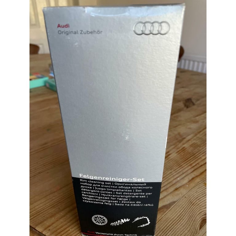 image for Audi rim cleaning set