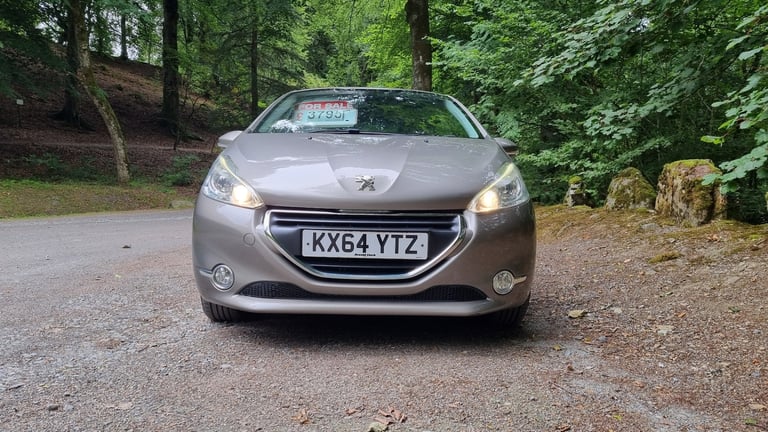 2014 Peugeot 208 1.4 HDi Allure 5dr HATCHBACK Diesel Manual