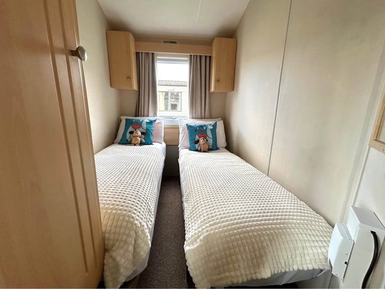 Stunning static caravan - Own by repaying per month! Useable 11.5 months per year
