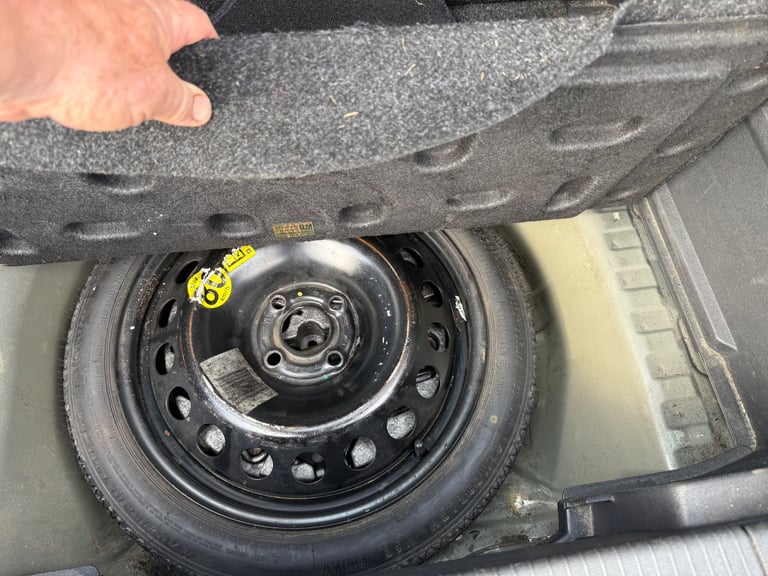 2013 Vauxhall Corsa 1.4 SE 5 Door 145,000 Miles MOT'd August £1395