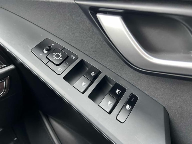 2024 Kia Niro 1.6 GDi 127 Hybrid 2 Nav 5dr DCT Automatic SUV Hybrid Automatic