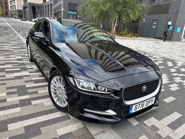 2016 JAGUAR XE R - SPORT 2.0 DIESEL 6 SPEED MANUAL SALOON 4dr BLACK 