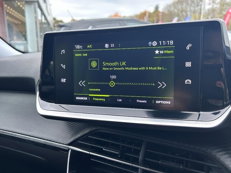 2022 Peugeot 2008 1.2 Puretech Allure Premium Suv 5dr Petrol Eat Euro 6 (s/s) (130 Ps) HATCHBACK ...