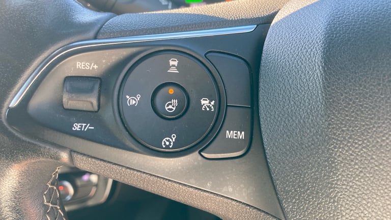 2021 Vauxhall Mokka 100kW SRi Nav Premium 50kWh 5dr Auto Electric Hatchback Hatchback Electric Au...