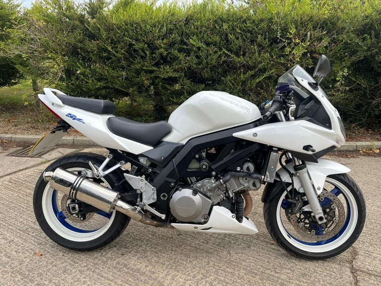 2007 57 SUZUKI SV1000S SPORTS TOURING SV 1000 SV1000 WHITE 19k MILES NEW MOT
