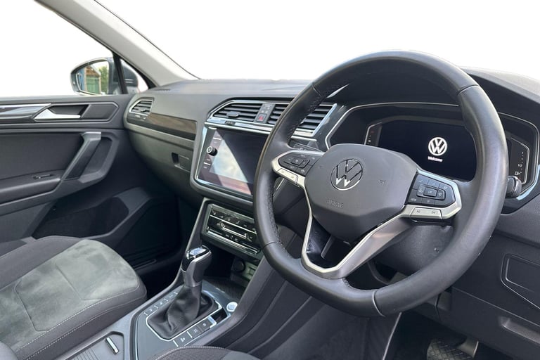 2020 Volkswagen Tiguan 2.0 TDI Elegance 5dr DSG SUV Diesel Automatic