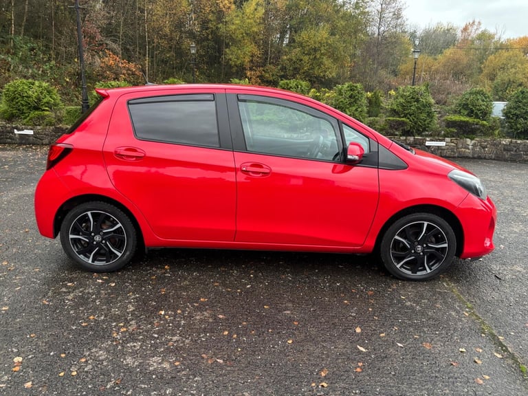 2015 Toyota Yaris 1.33 Dual VVT-i Sport Euro 5 5dr Euro 5 HATCHBACK Petrol Manual