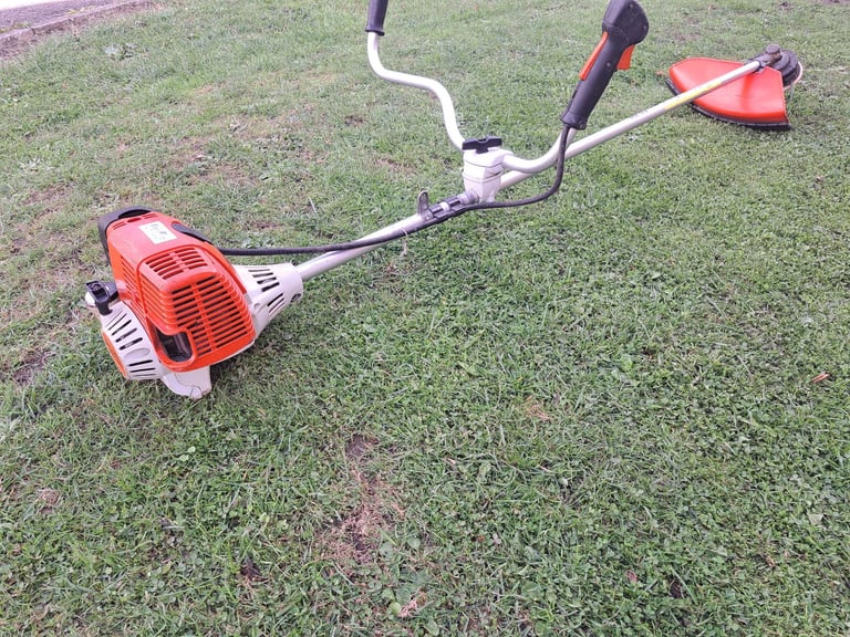 Stihl FS100 strimmer 