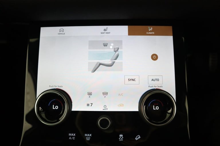 2022 Land Rover Range Rover Evoque 1.5 P300e 12.2kWh R-Dynamic SE Auto 4WD Euro 6 (s/s) 5dr Autom...