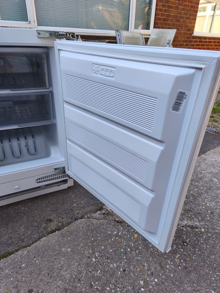 Freezer Integrated / Undercounter BELLING * A+ Energy * Like New