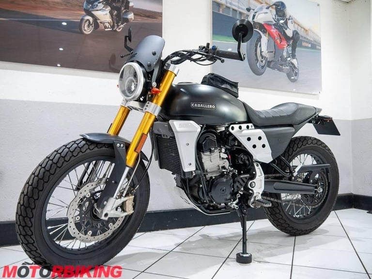 2021 (21) Fantic Caballero 500 Flat Tracker  - Lovely bike & neat extras!!