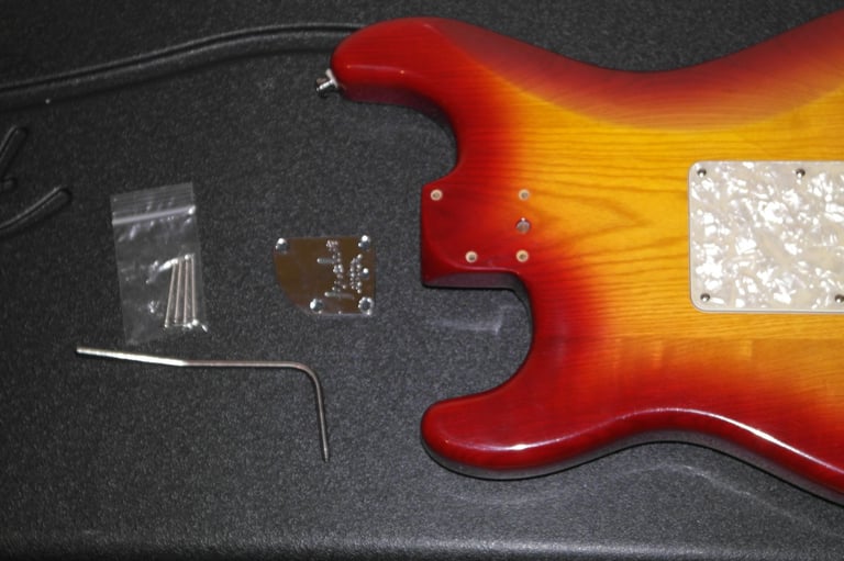 2003 Fender USA Deluxe Stratocaster (no neck) Noiseless pickups, S1 switching 