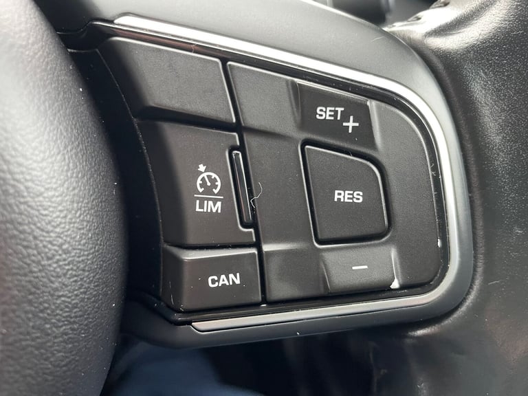 2015 Jaguar XE 2.0d SE 4dr SALOON DIESEL Manual