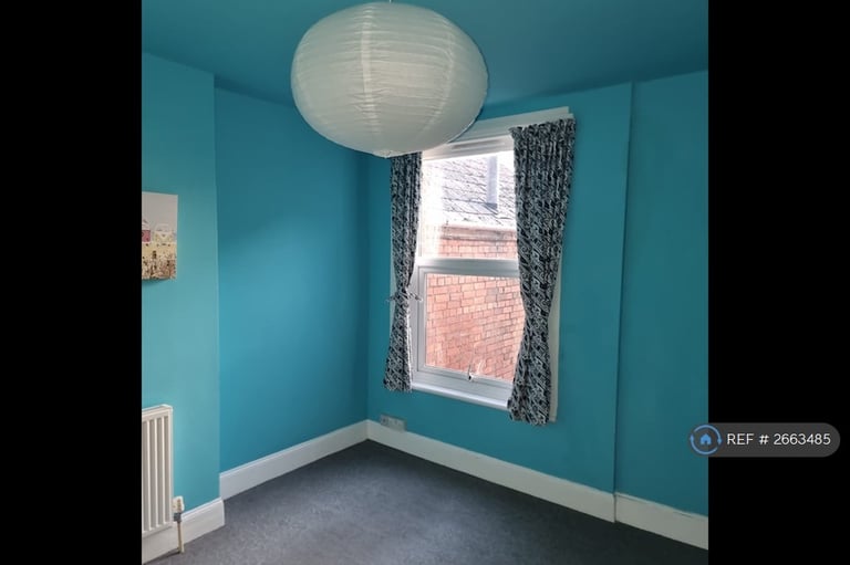 4 bedroom house in Grove Crescent, Teignmouth, TQ14 (4 bed) (#2663485)