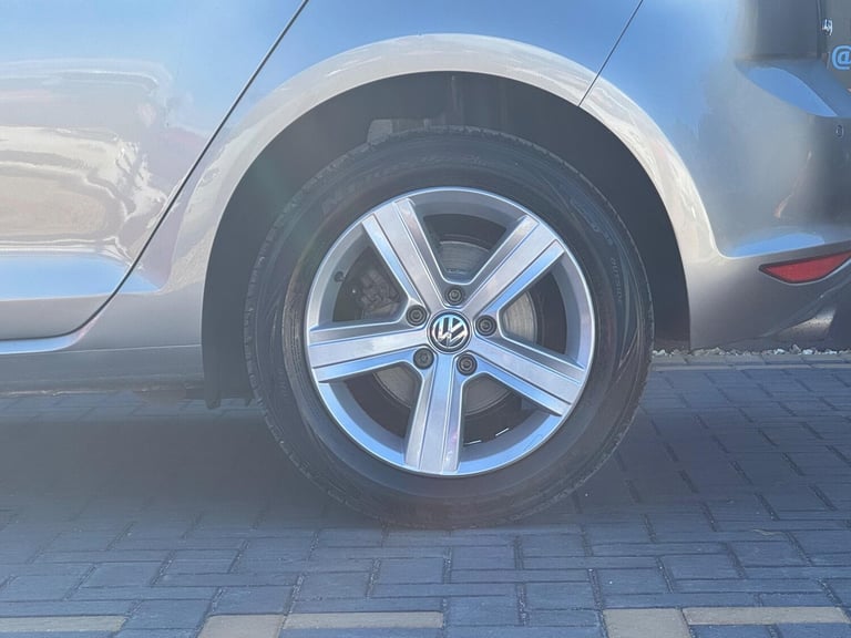 2015 Volkswagen Golf 1.6 TDI BlueMotion Tech Match DSG Euro 5 (s/s) 5dr HATCHBACK Diesel Automatic
