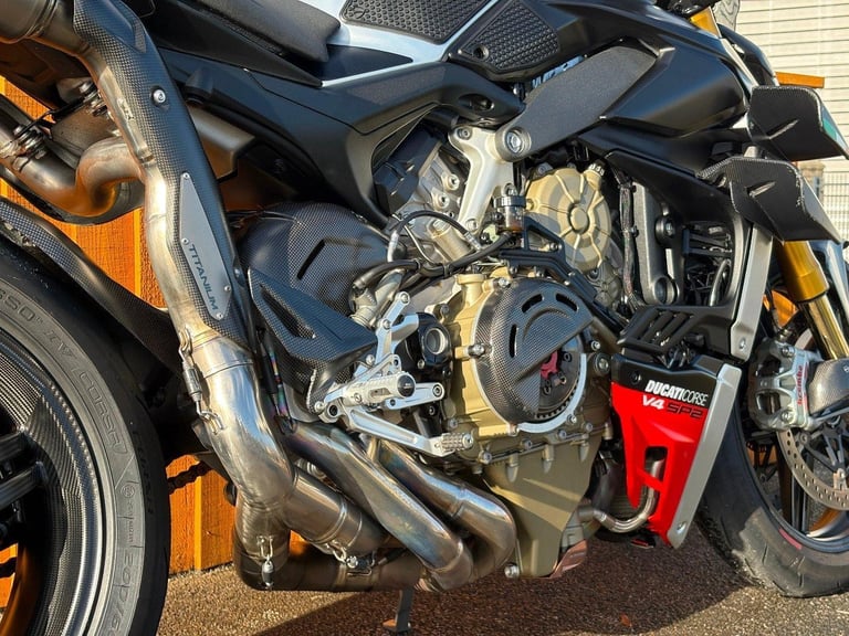 2024 Ducati Streetfighter SP2