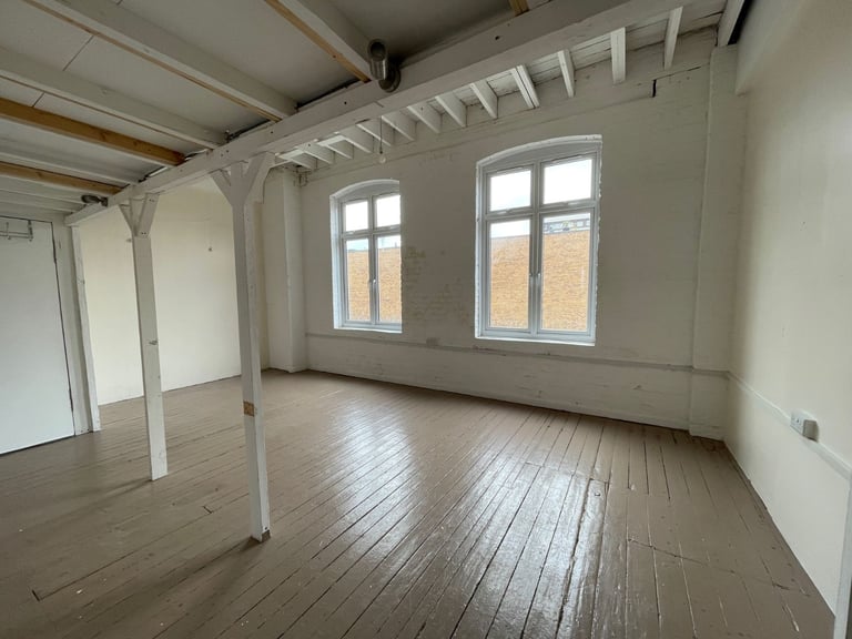 Commercial Studios to Rent in Hackney