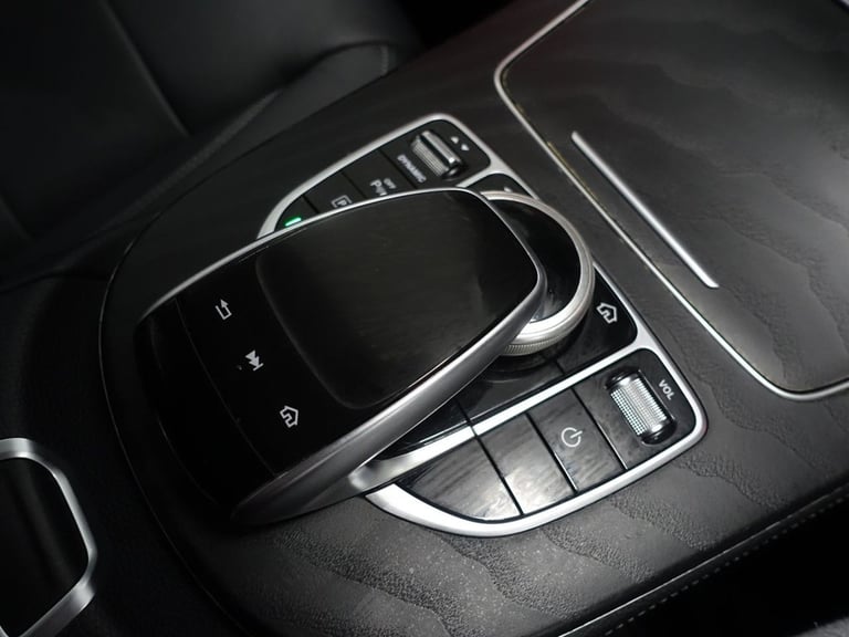 2019 Mercedes-Benz E-Class 2.0 E220d SE Saloon 4dr Diesel G-Tronic+ Euro 6 (s/s) (194 ps) Saloon ...