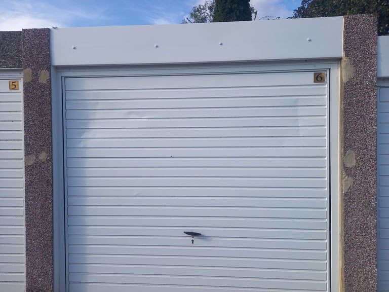 Garage to Rent Slimbridge nr j13 and j14 M5