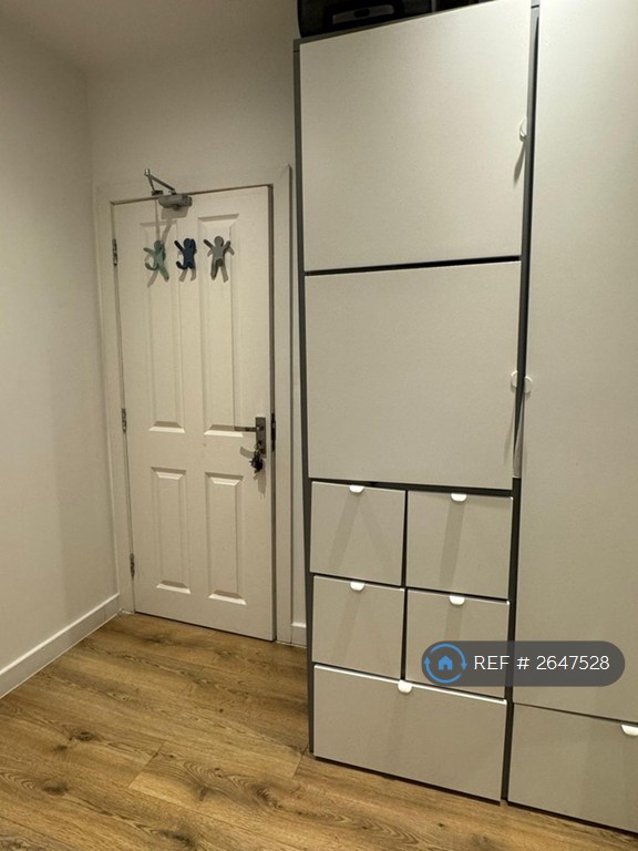 1 bedroom in London, London, UB6 (#2647528)