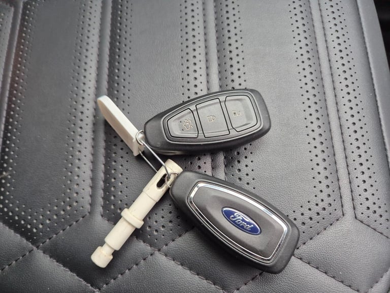 2023 Ford Puma Puma ST-Line Vignale 5 Door 1.0L EcoBoost 155PS mHEV 6 Speed Manual HATCHBACK Petr...