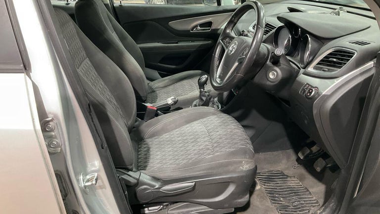 2015 Vauxhall Mokka 1.6i Exclusiv 2WD Euro 6 (s/s) 5dr HATCHBACK Petrol Manual