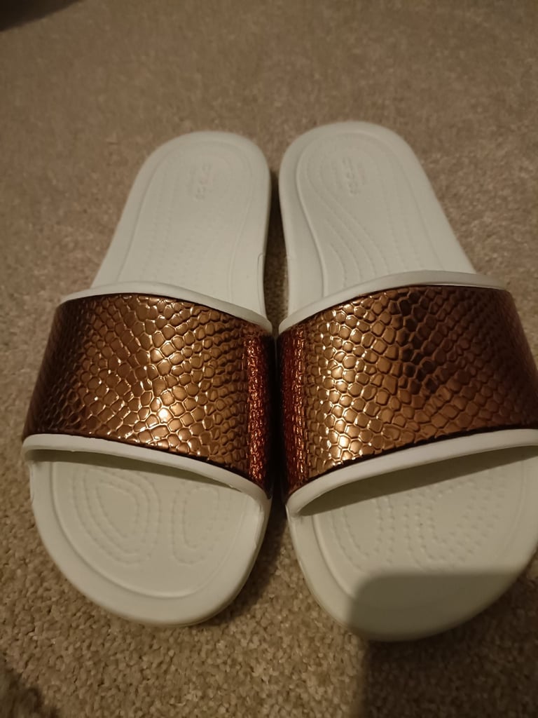 image for Crocs sliders