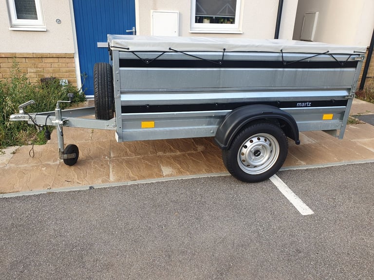 Martz Trailer with extended sides and cover 