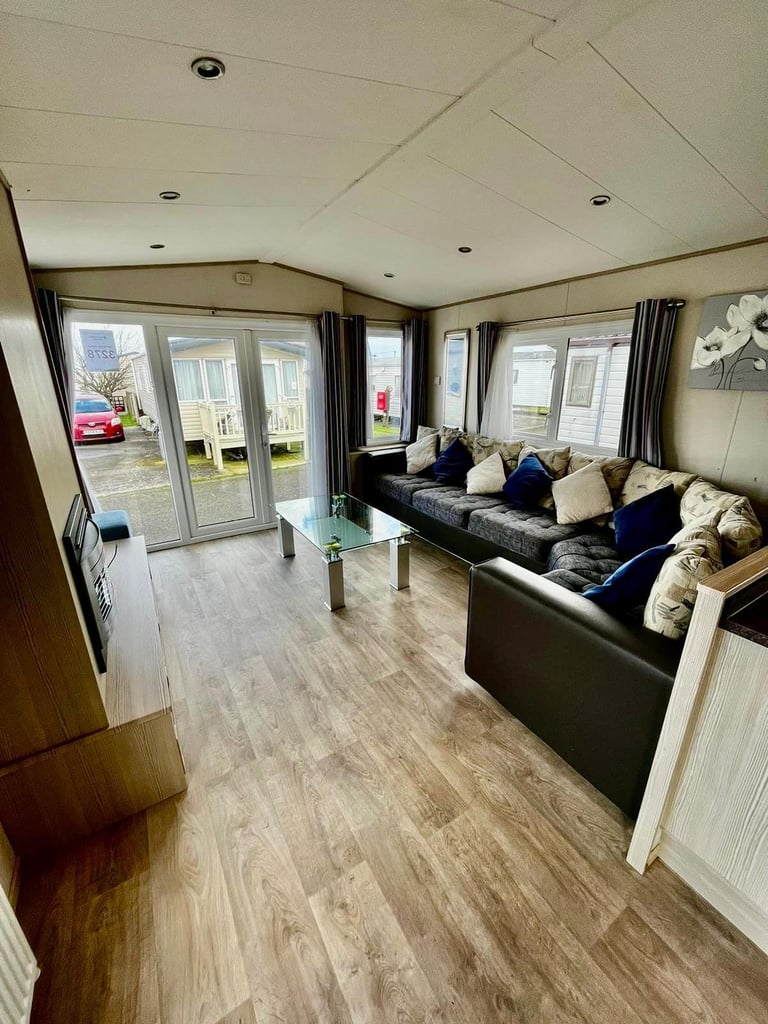 BEAUTIFUL HOLIDAY HOME FOR SALE NORTH WALES COST LINE, FREE 2024 SITE FEES