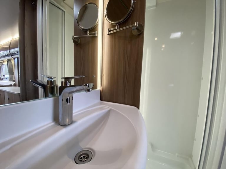 2019 SWIFT ELEGANCE 480 TOURING CARAVAN