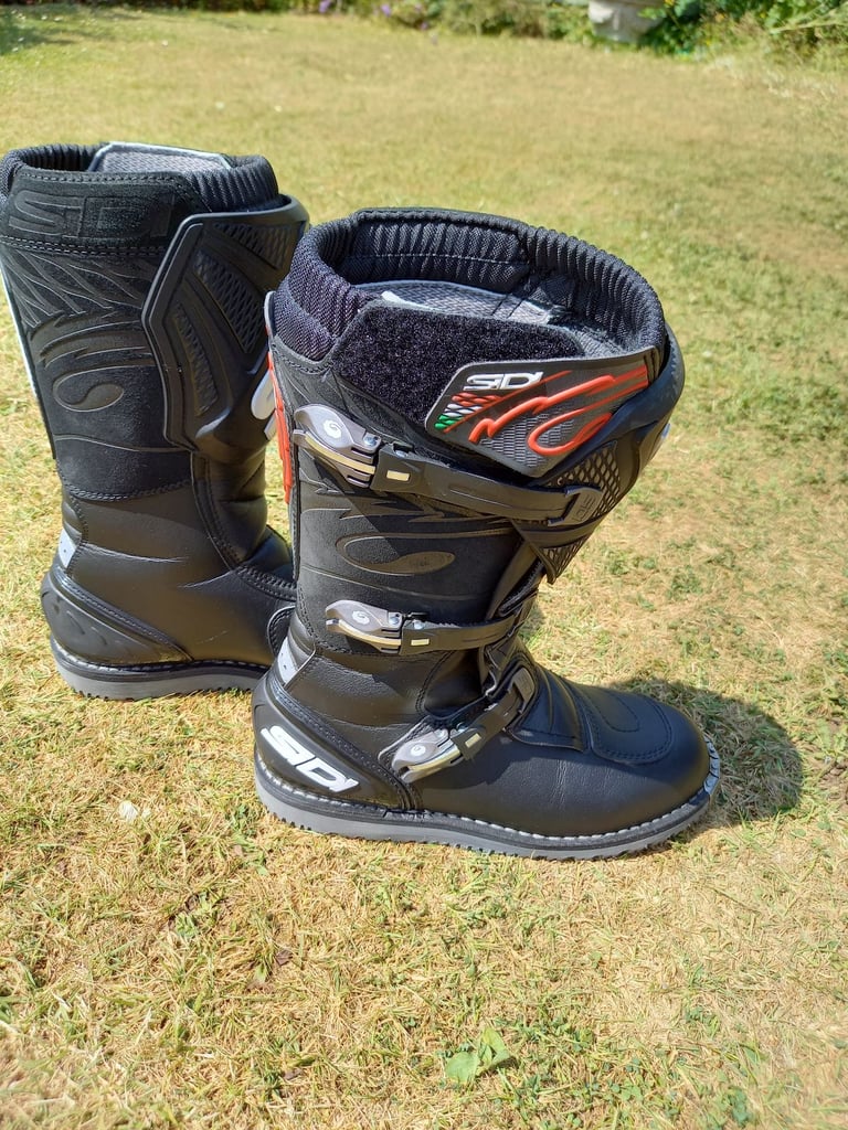 SIDI Courier Motorcycle Boots, size 8
