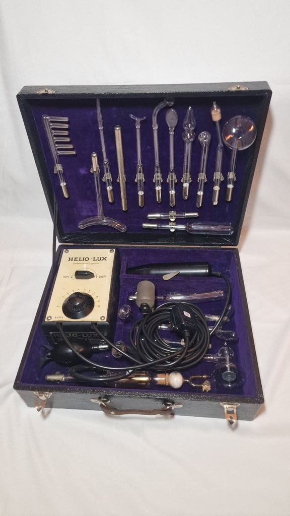 Restored Helio Lux Violet Ray,  Tesla Healing Device